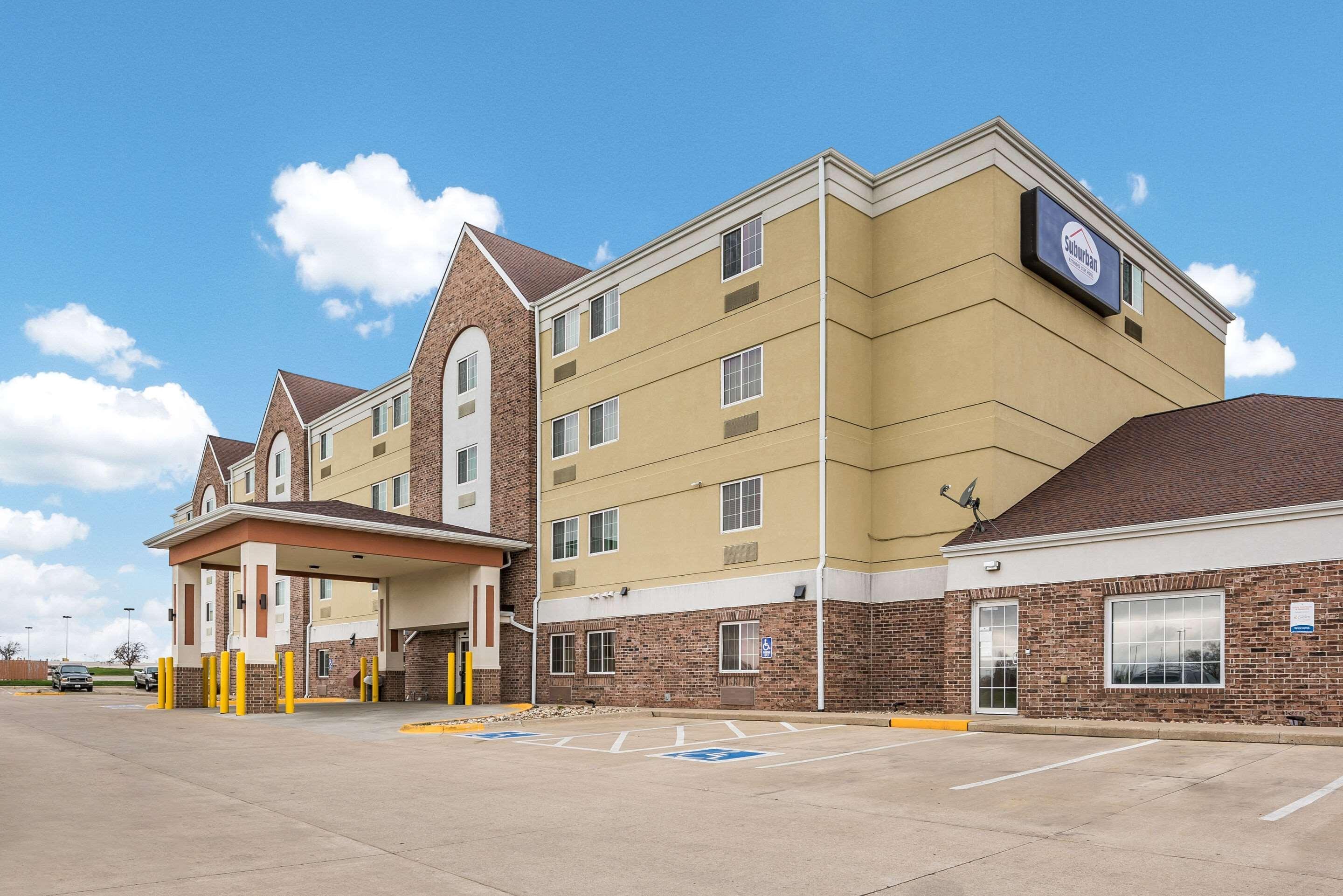 Suburban Extended Stay Hotel Waterloo - Cedar Falls - Cedar Valley Exterior photo