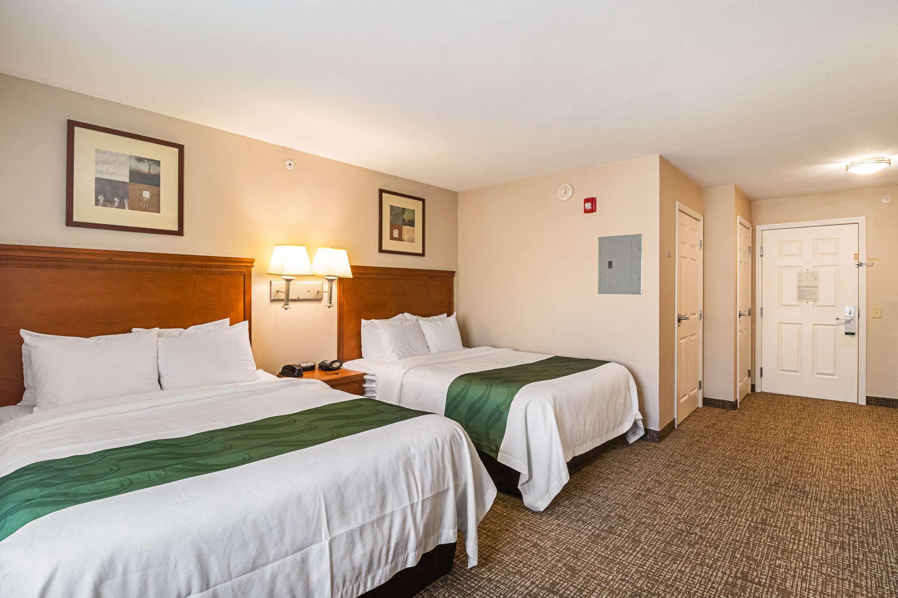 Suburban Extended Stay Hotel Waterloo - Cedar Falls - Cedar Valley Exterior photo